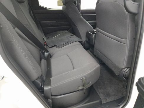 Used 2025 Toyota Tacoma SR image 9