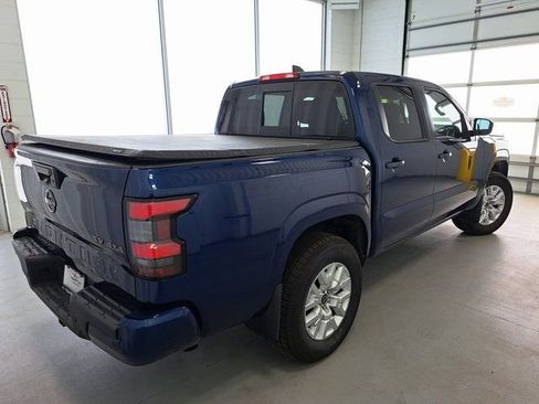 Used 2022 Nissan Frontier SV AWD/4WD image 5