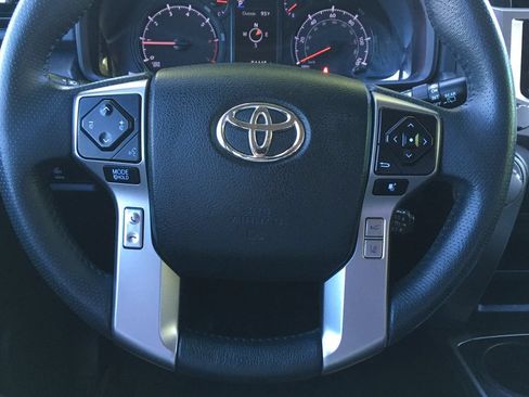 Used 2021 Toyota 4Runner SR5 Premium w/ Moonroof Package AWD/4WD image 14