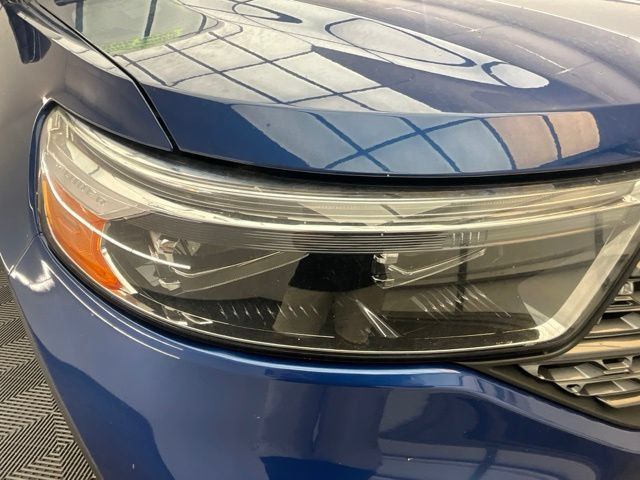 Used 2022 Ford Explorer XLT w/ Equipment Group 202A AWD/4WD image 18