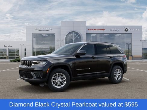 New 2026 Jeep Grand Cherokee Laredo AWD/4WD image 2