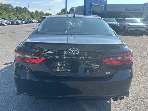 Used 2024 Toyota Camry SE FWD image 6
