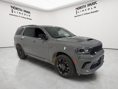 Used 2025 Dodge Durango GT AWD/4WD image 7