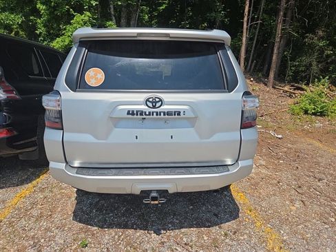 Used 2022 Toyota 4Runner SR5 Premium w/ TRD Black Wheel Package (TMS) AWD/4WD image 6