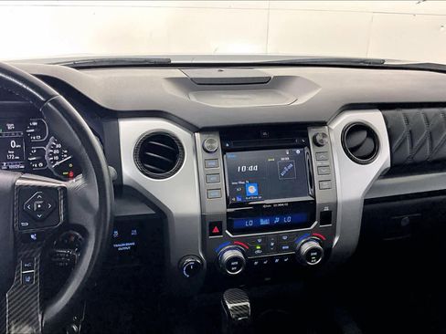 Used 2018 Toyota Tundra Platinum image 7