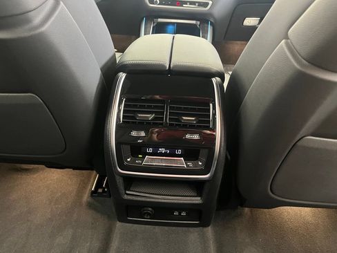 Used 2026 BMW X5 xDrive40i w/ M Sport Package AWD/4WD image 9