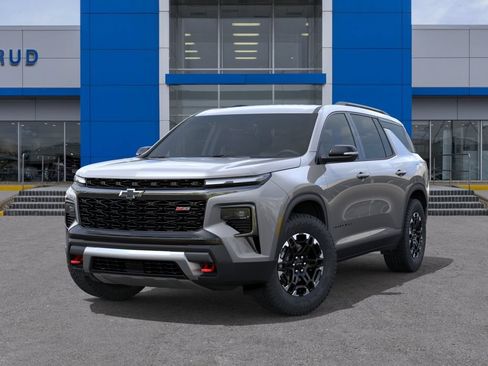 New 2027 Chevrolet Traverse Z71 w/ Driver Confidence Package AWD/4WD image 6
