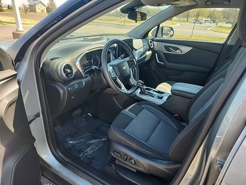 Used 2023 Chevrolet Blazer LT AWD/4WD image 9