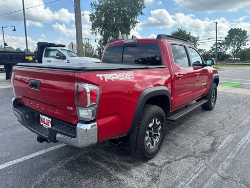 Used 2023 Toyota Tacoma TRD Off-Road AWD/4WD image 9