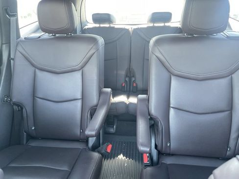 Certified 2023 Cadillac XT6 Premium Luxury w/ LPO, Floor Liner Package AWD/4WD image 38
