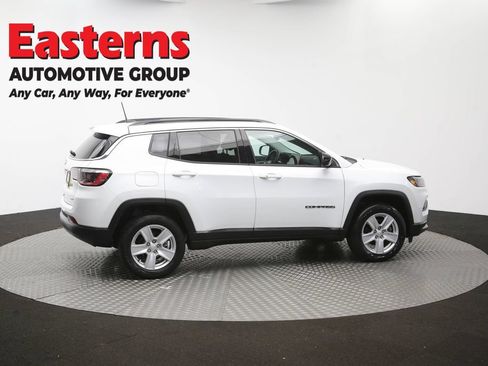 Used 2022 Jeep Compass Latitude w/ Convenience Group AWD/4WD image 43