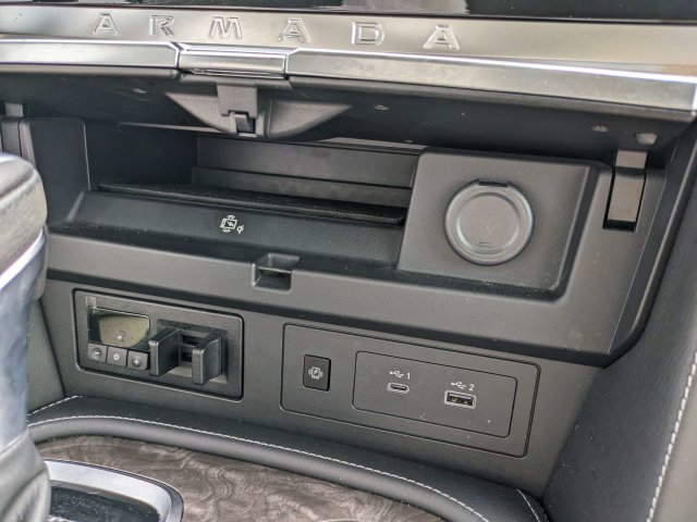 Used 2021 Nissan Armada Platinum w/ Captain's Chairs Package RWD image 35