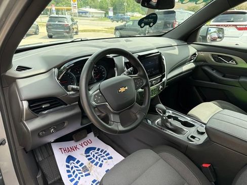 Certified 2023 Chevrolet Traverse LT FWD image 24
