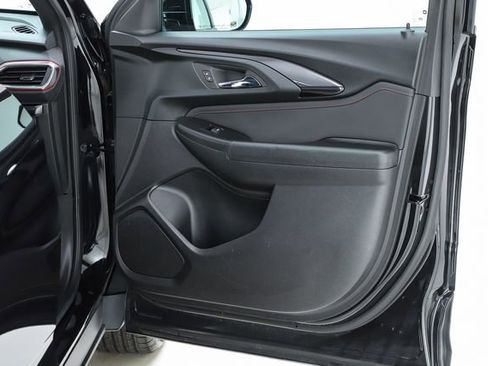 Used 2023 Chevrolet TrailBlazer RS FWD image 35