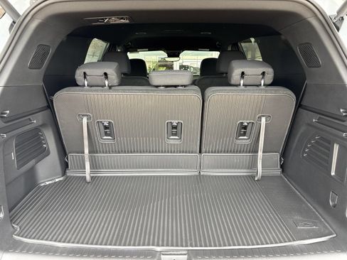 New 2026 Chevrolet Traverse LT w/ Driver Confidence Package FWD image 18