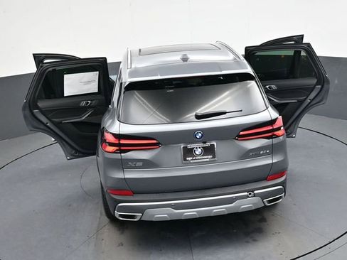 New 2026 BMW X5 xDrive50e w/ Premium Package image 41