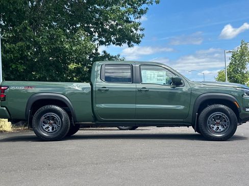 New 2026 Nissan Frontier PRO-4X w/ Pro Premium Package AWD/4WD image 8