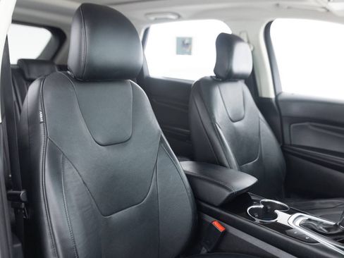Used 2015 Ford Edge Titanium AWD/4WD image 28