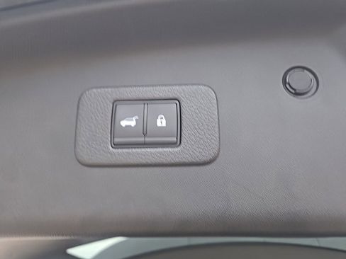 Used 2024 Nissan Armada SL w/ Midnight Edition Package image 37