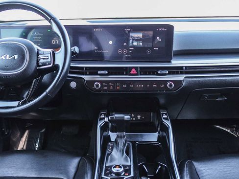 Used 2024 Kia Sorento S image 13