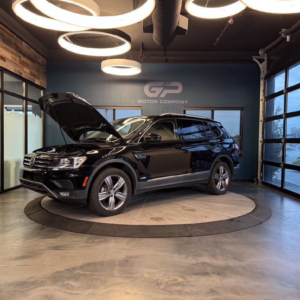 Used 2021 Volkswagen Tiguan SEL w/ 3rd Row Seat Package AWD/4WD image 25