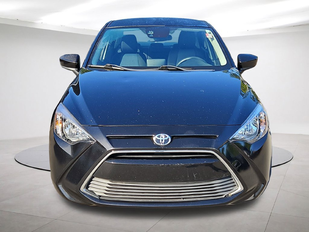 Used 2017 Toyota Yaris iA FWD image 2