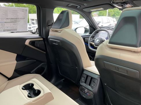 Certified 2025 BMW X3 xDrive30i w/ Premium Package image 29