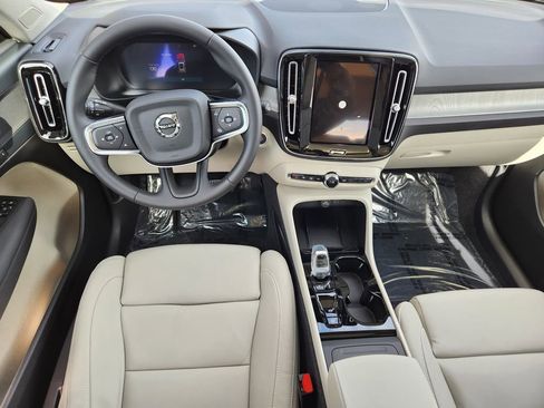New 2026 Volvo XC40 B5 Plus w/ Protection Package Premier AWD/4WD image 16