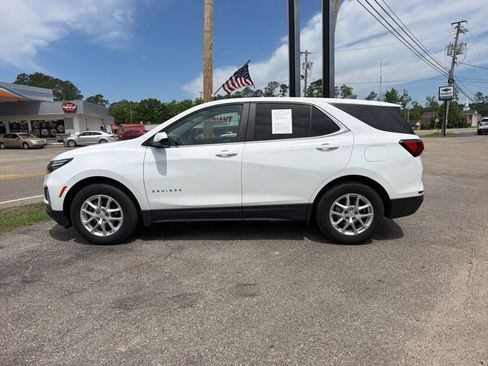 Used 2024 Chevrolet Equinox LT FWD image 1
