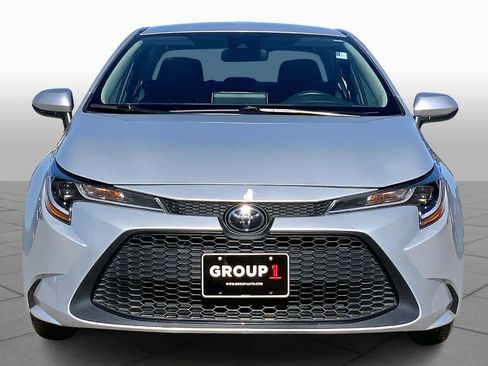 Used 2020 Toyota Corolla LE image 3
