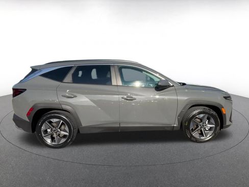Used 2026 Hyundai Tucson SEL FWD image 16