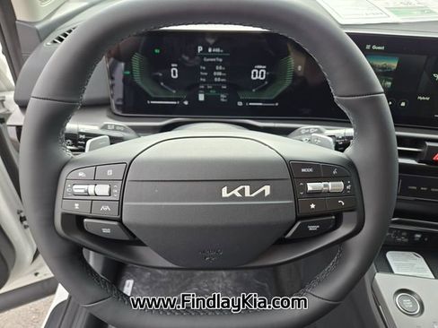New 2026 Kia Sportage EX image 14