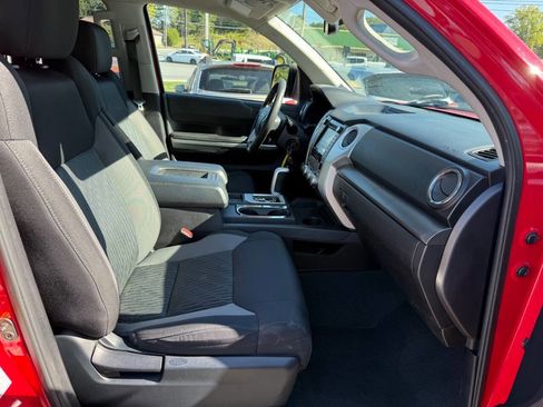 Used 2016 Toyota Tundra SR5 image 12
