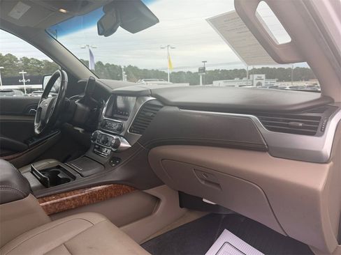 Used 2019 Chevrolet Tahoe Premier image 16