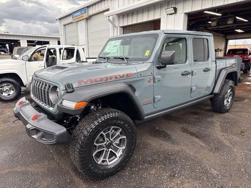 New 2026 Jeep Gladiator Mojave image 5