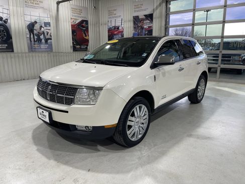 Used 2008 Lincoln MKX AWD image 4