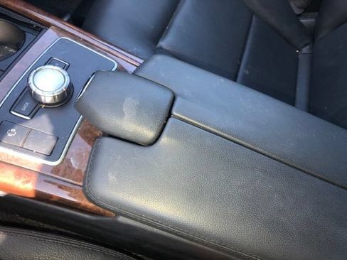 Used 2013 Mercedes-Benz E 350 4MATIC Sedan image 28