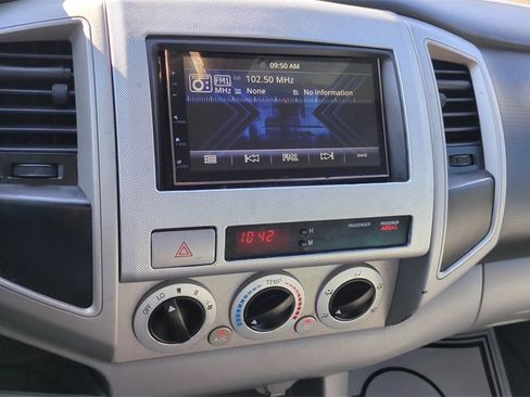 Used 2008 Toyota Tacoma PreRunner image 15