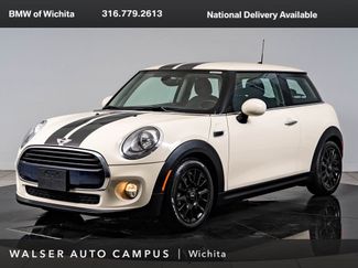 Used 2018 MINI Cooper 2-Door Hardtop FWD video 1