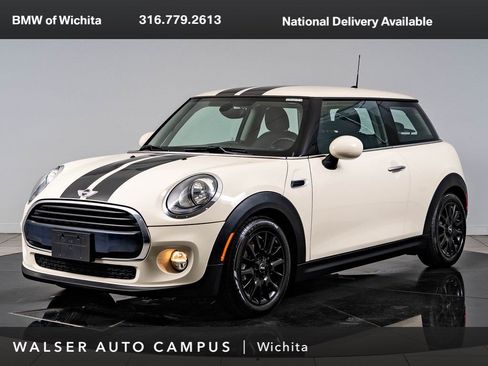 Used 2018 MINI Cooper 2-Door Hardtop FWD image 1