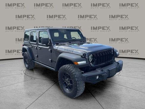 Used 2025 Jeep Wrangler Unlimited Sport AWD/4WD image 7