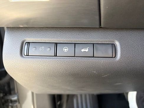 Used 2023 Nissan Pathfinder SL image 15