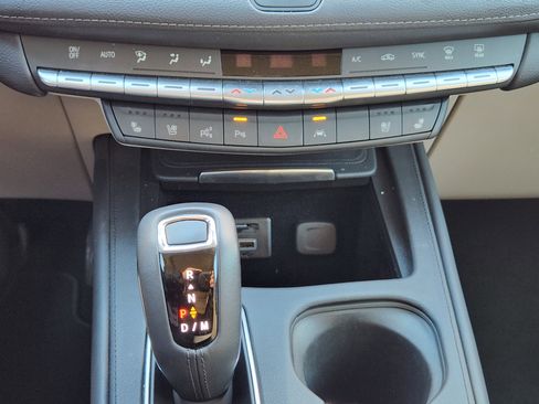 Used 2019 Cadillac XT4 Premium Luxury image 20