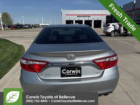 Used 2016 Toyota Camry SE image 7