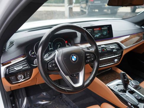 Used 2018 BMW 530e xDrive image 22