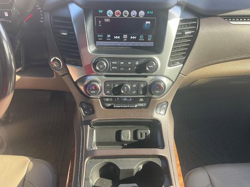 Used 2019 Chevrolet Suburban Premier image 18