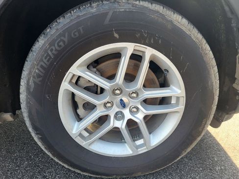 Used 2025 Ford Explorer Active image 15