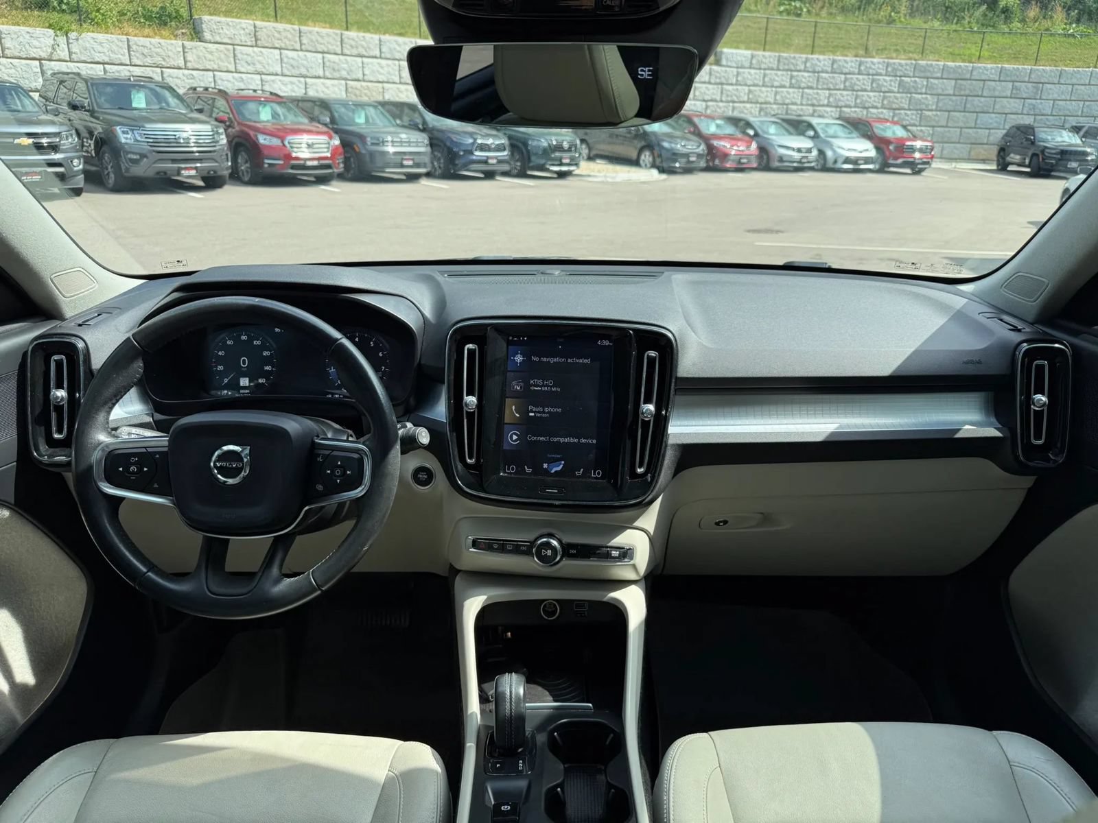 Used 2019 Volvo XC40 T5 Momentum AWD/4WD image 19