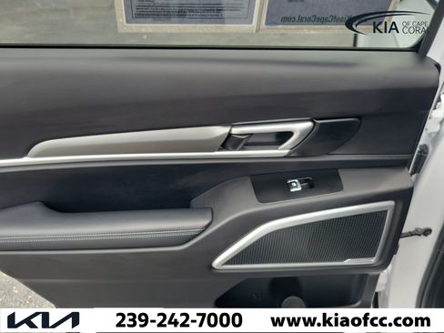 Certified 2022 Kia Telluride S FWD image 12