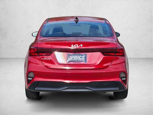 Used 2024 Kia Forte LXS image 6